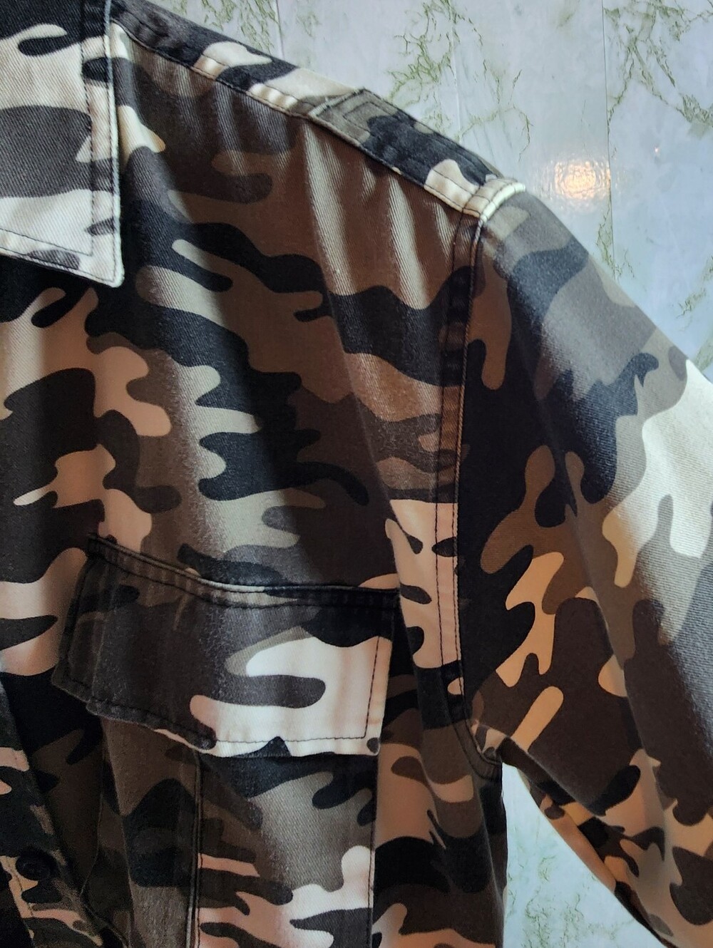 P.J. Mark Cammo Print Short Sleeve Shirt - Picture 4 of 9